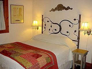 American Artists Gallery House Taos Exterior foto